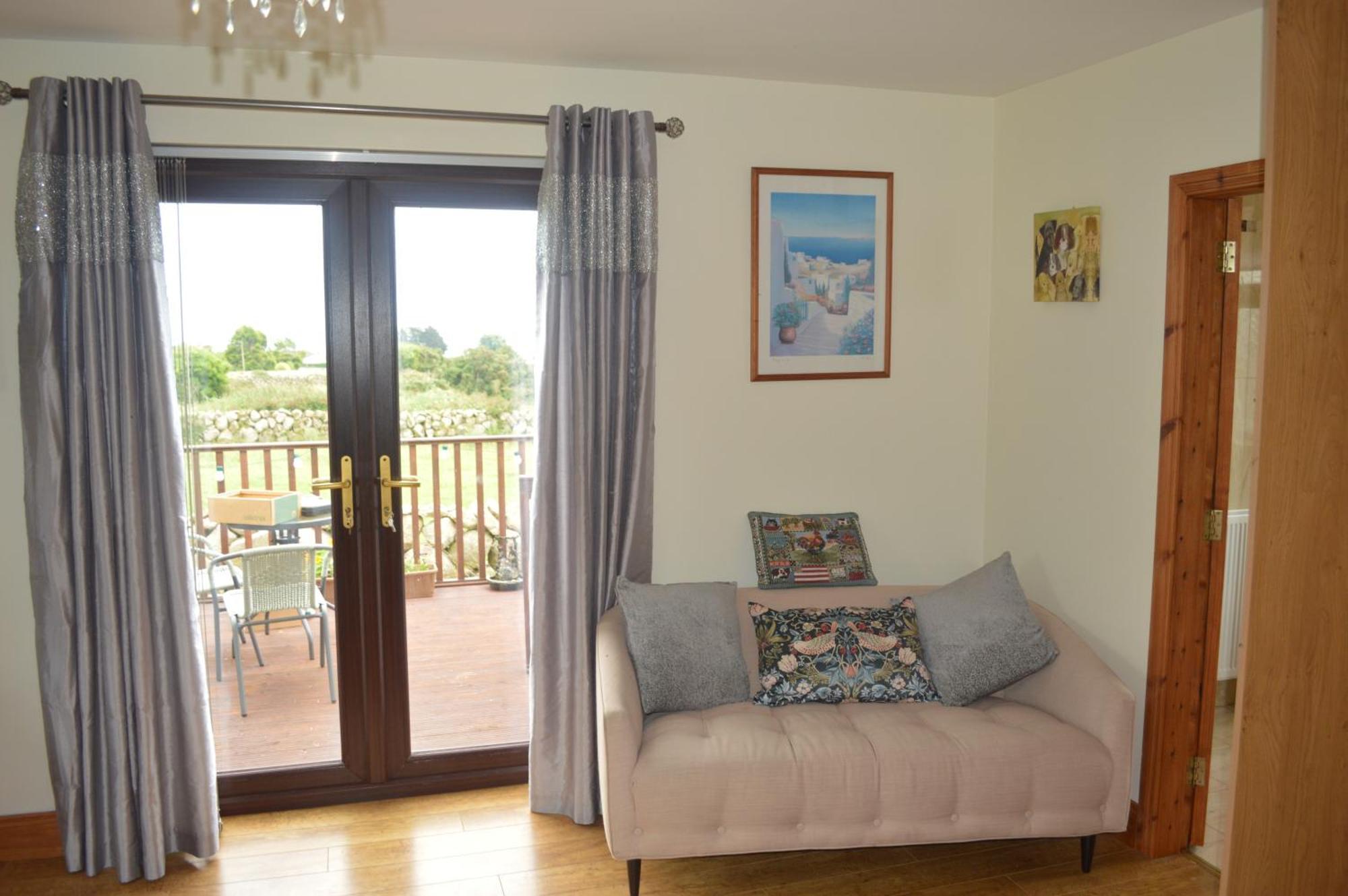 Carrick Cove Self Contained Accomodation With Private Decking Annalong Eksteriør billede
